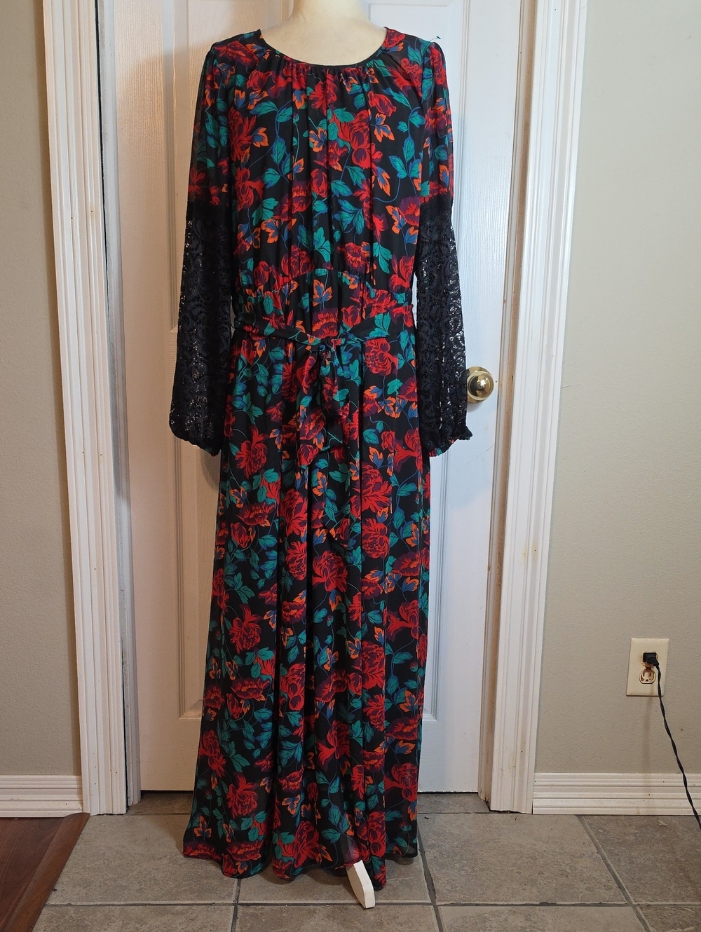 Torrid Chiffon Floral Maxi Dress NWT